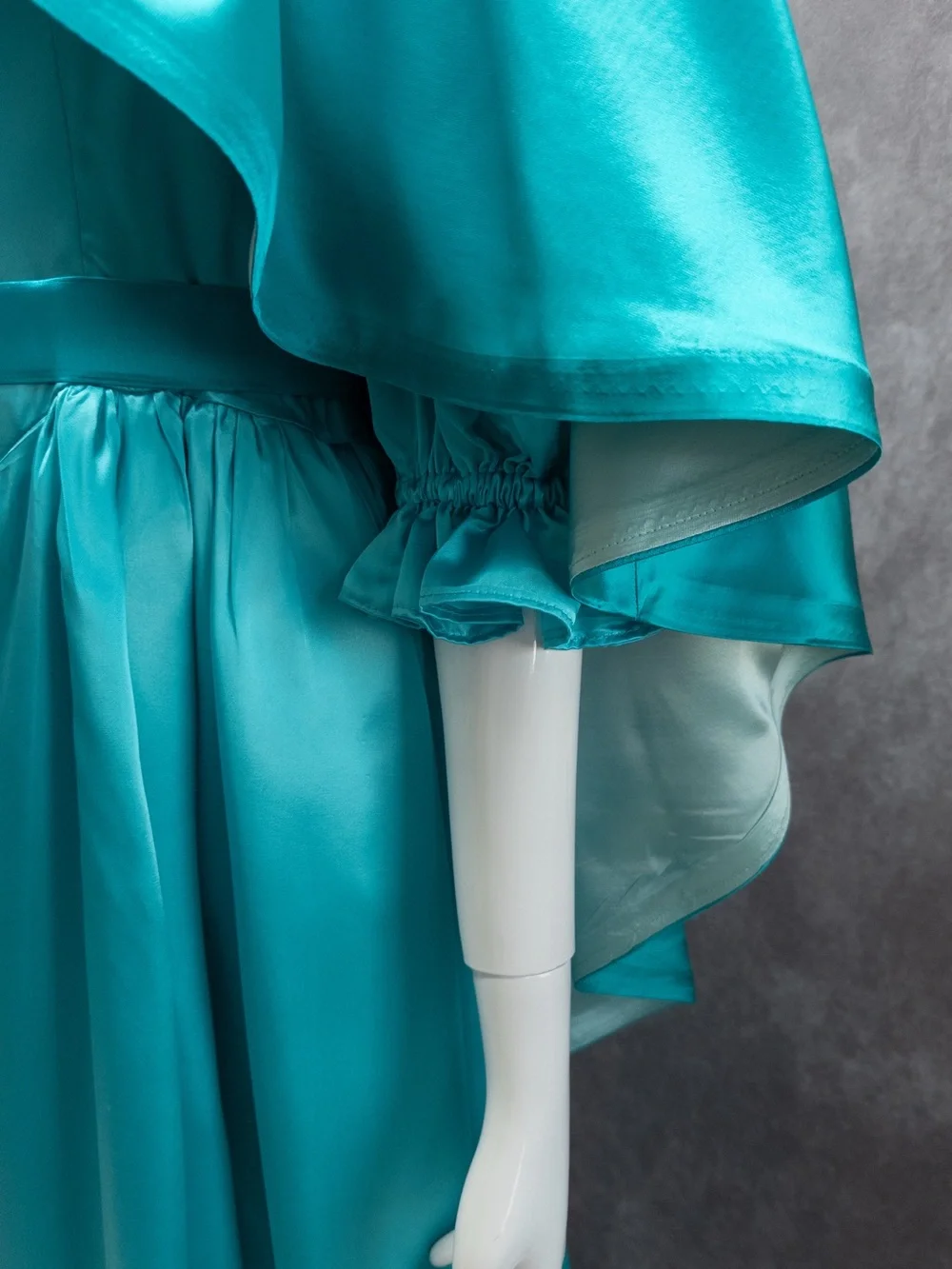 Vintage 80s Teal Satin Formal Prom Dress with Matching Capelet and Bow,‎ Size M